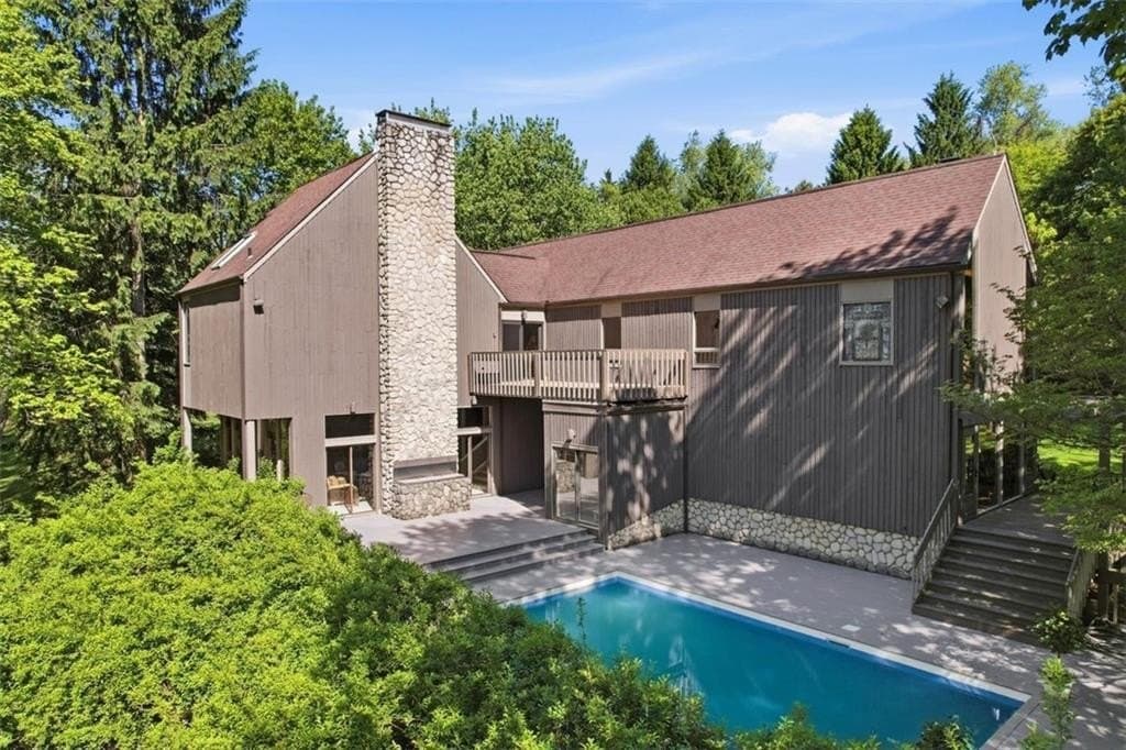 950 Blackburn Rd, Sewickley