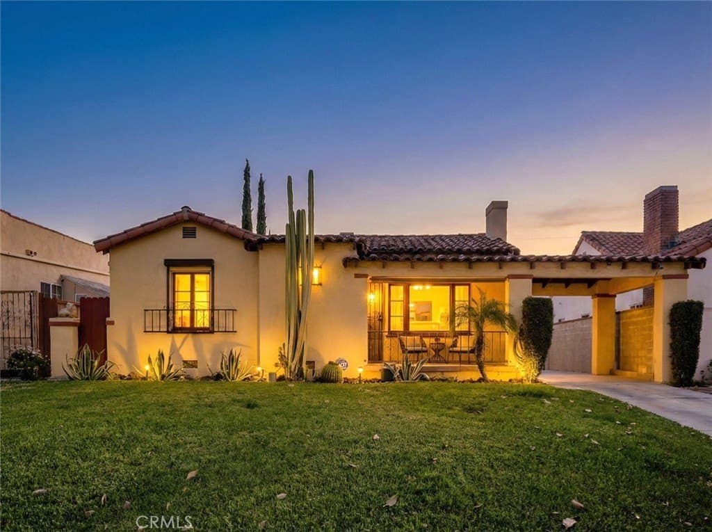 520 N Howard St, Glendale