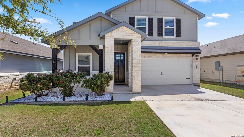 724 Clara Park, New Braunfels