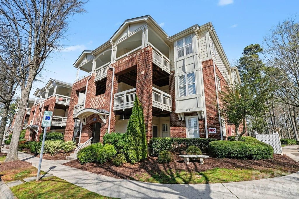 921 Northeast Dr Unit 38, Davidson