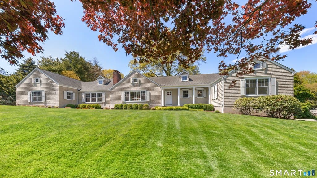 6 Old Parish Rd, Darien