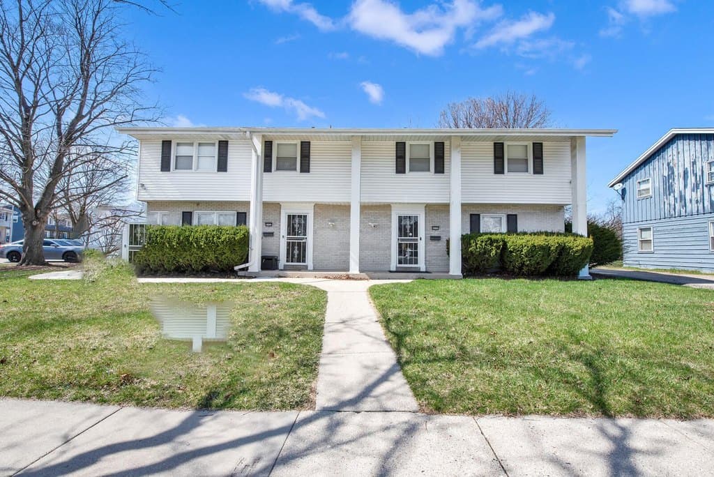 6555 N Bourbon St Unit 6555, Milwaukee