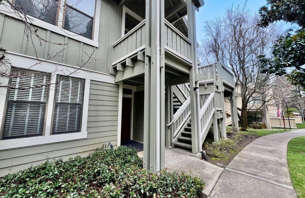 615 Cherry Ave, Sonoma