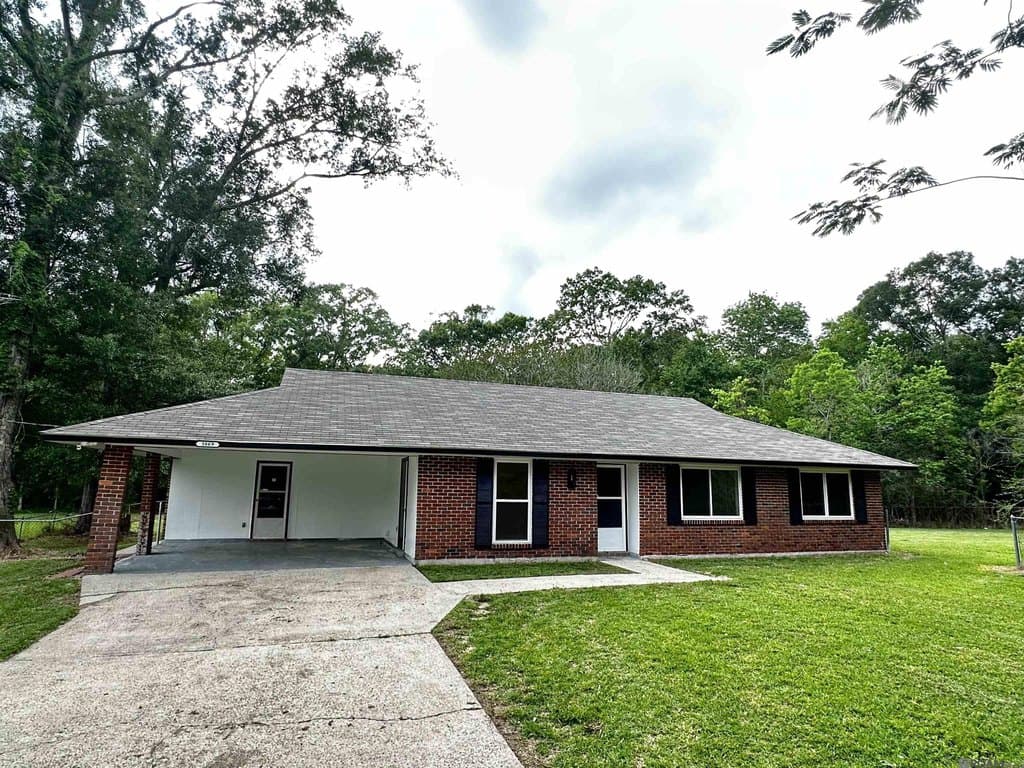 3869 Greenway Dr