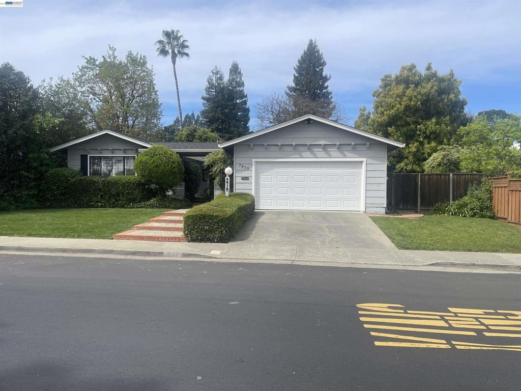 7819 Highland Oaks Dr, Pleasanton