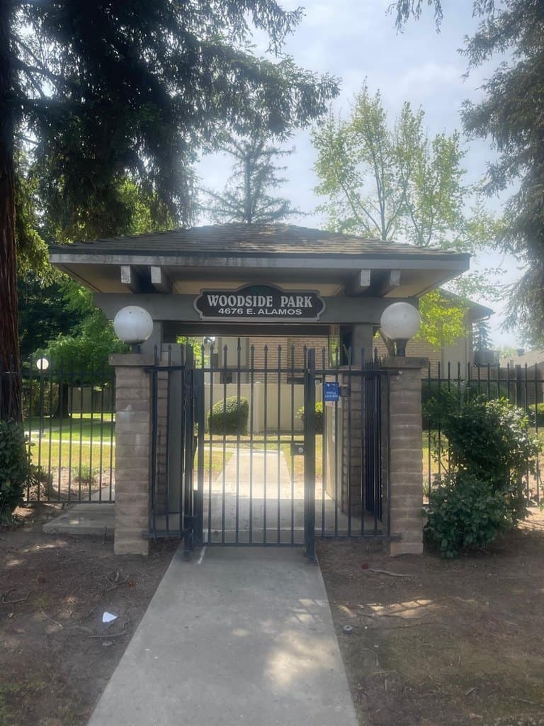 4676 E Alamos Ave Unit 106, Fresno