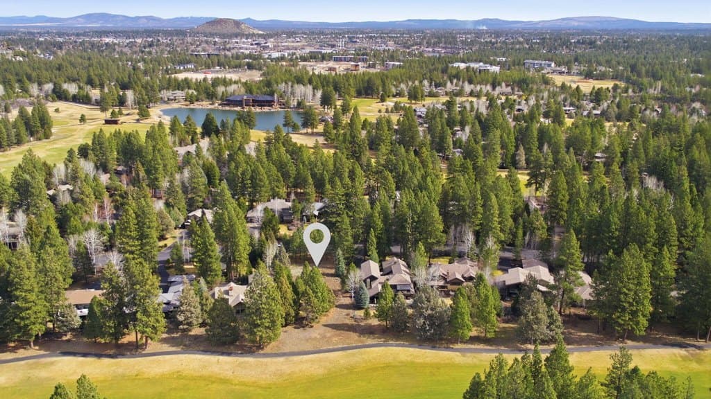 61734 Tam McArthur Loop, Bend