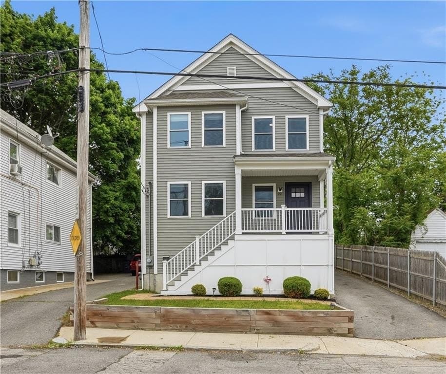 99 Parnell St, Providence