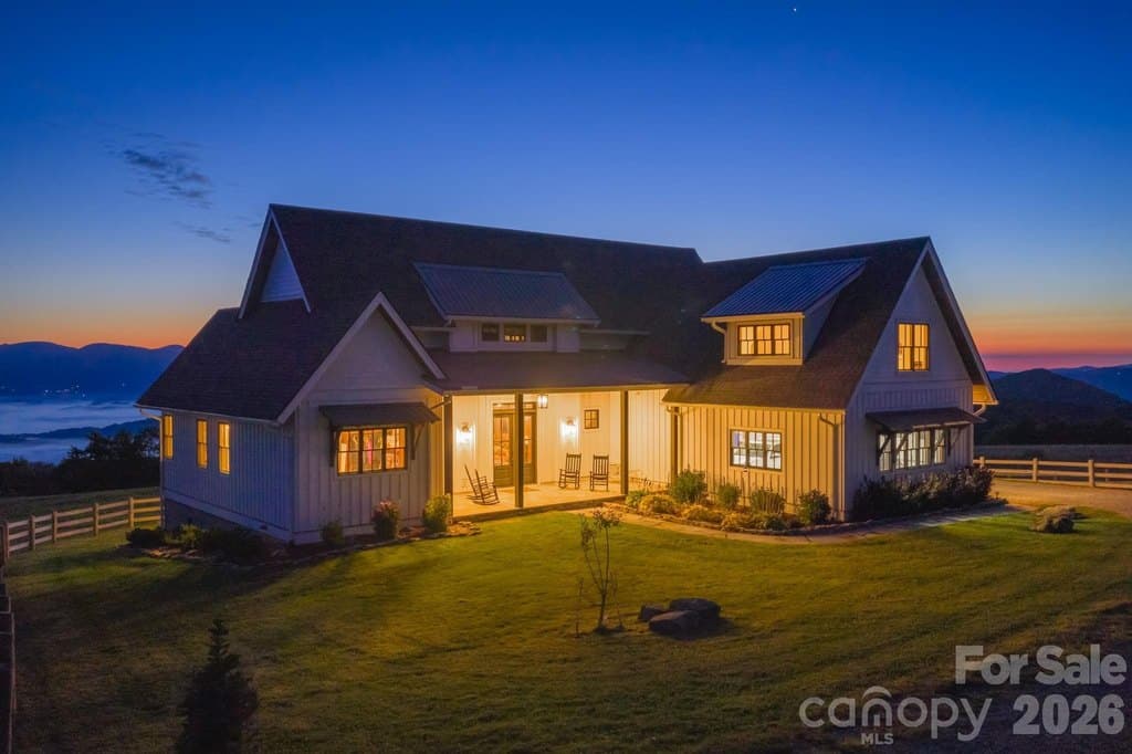 217 Sunrise Vista Ln, Banner Elk