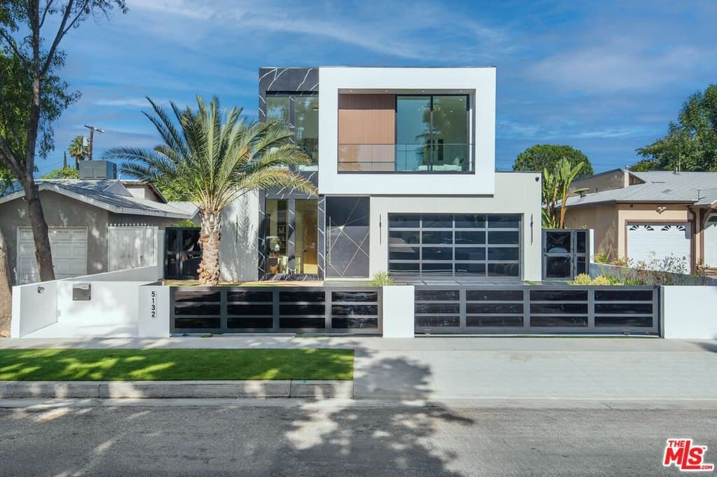 5132 Lindley Ave, Encino