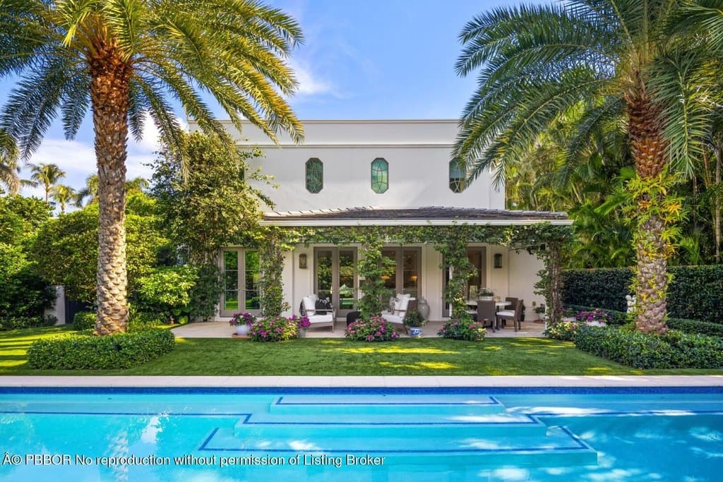 232 Cherry Ln, Palm Beach