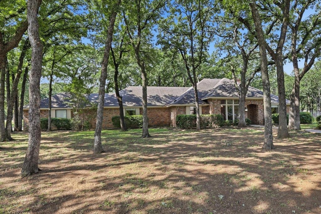 875 Lake Wood Dr, Southlake