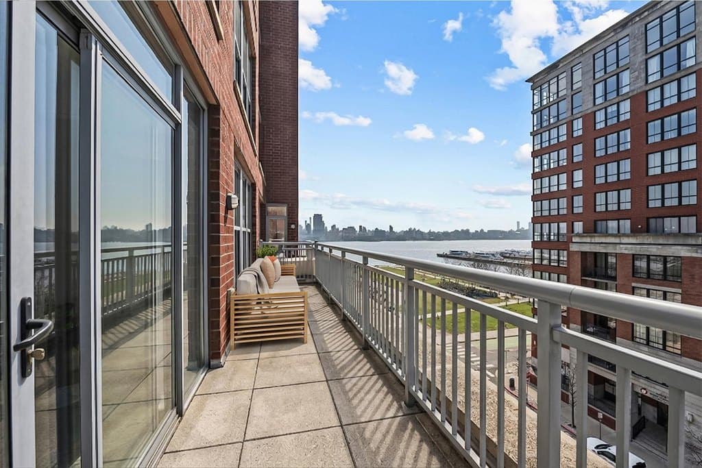 1125 Maxwell Ln Apt 604, Hoboken