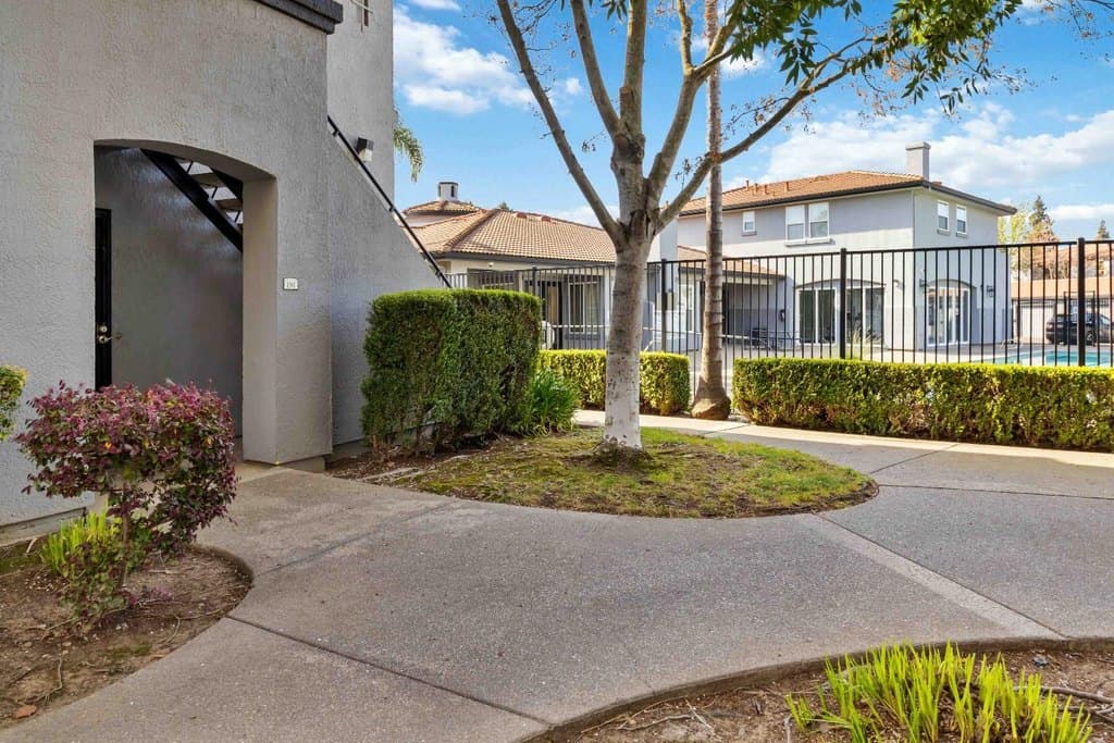 5201 Laguna Oaks Dr Unit 191, Elk Grove