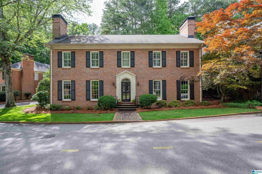 3 Cross Creek Dr, Mountain Brook