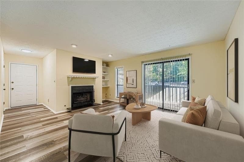 1607 Woodcliff Dr, Atlanta