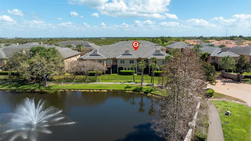 618 Saxony Blvd, Saint Petersburg