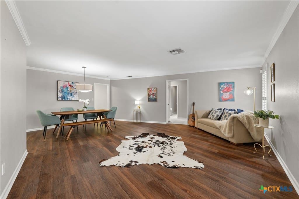 201 Ellwood St Apt 111, San Antonio