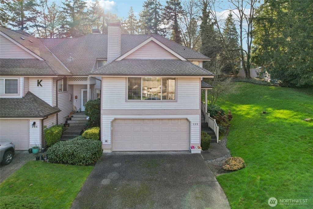 6910 Old Redmond Rd Apt 135, Redmond