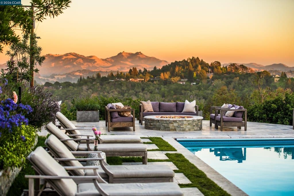 33 Deer Trl, Lafayette