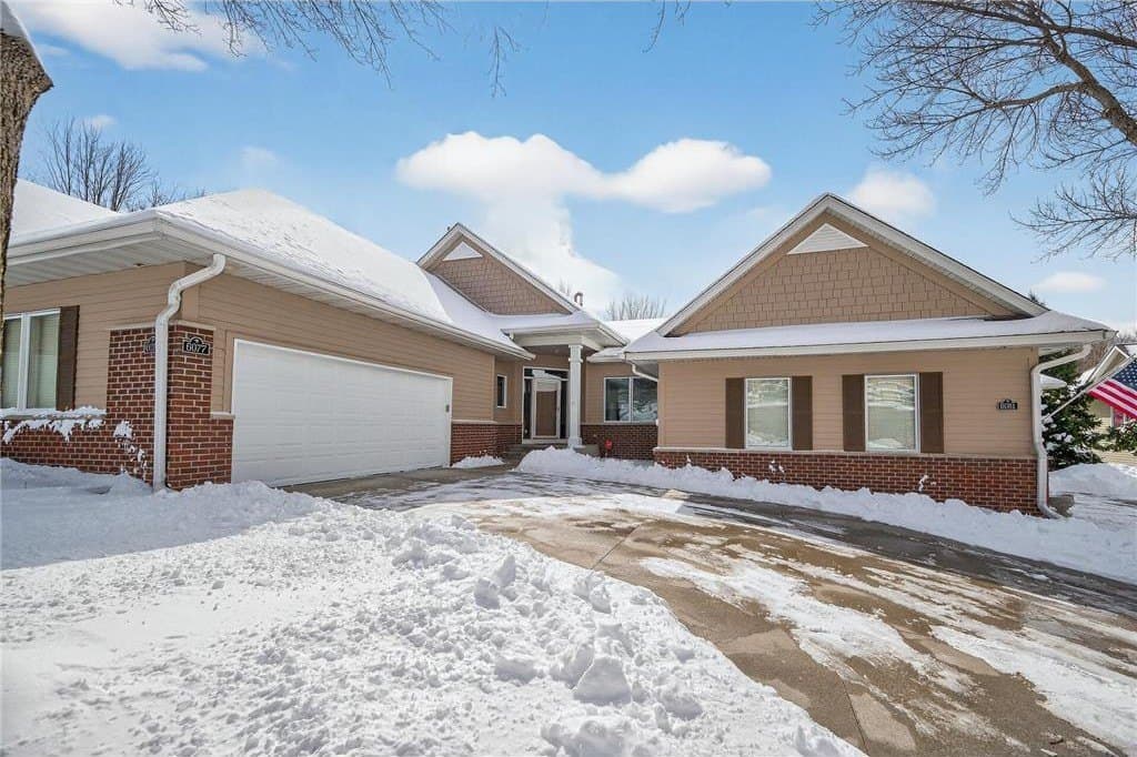 6077 Clarion Cir, Minnetonka