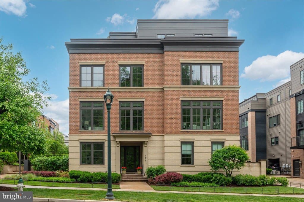 3635 Chevy Chase Lake Dr