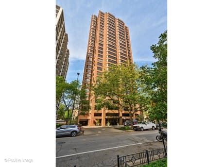 1410 N State Pkwy Apt 27A