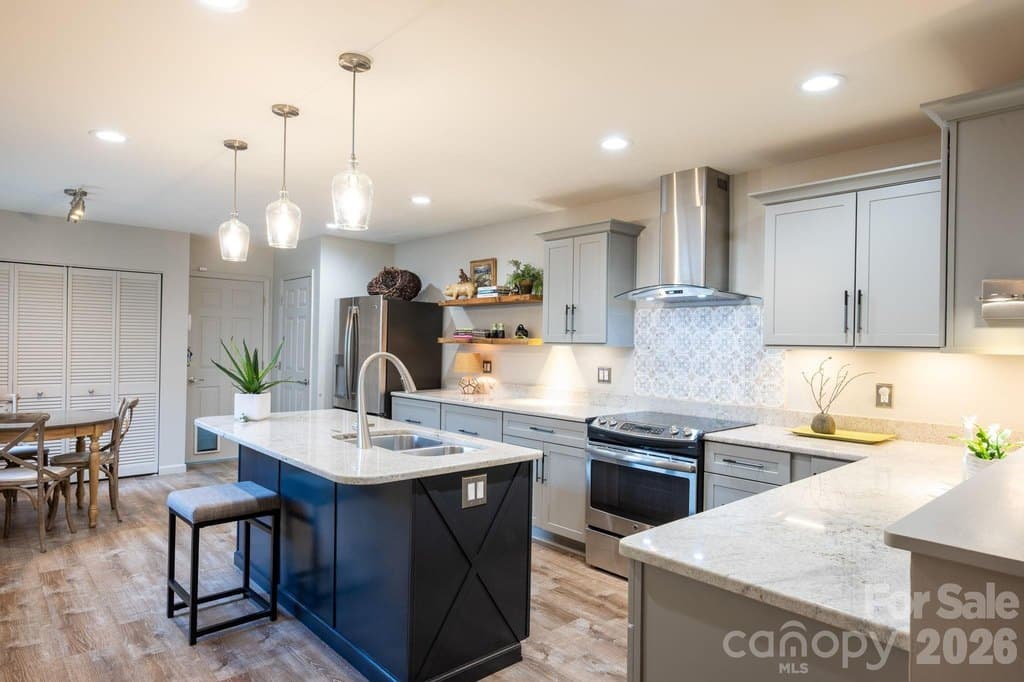 118 Cloverleaf Ln, Asheville