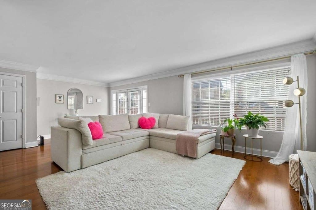 6980 Roswell Rd Unit A8