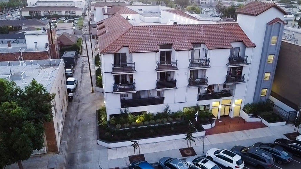 327 Chestnut Ave Apt 201, Long Beach