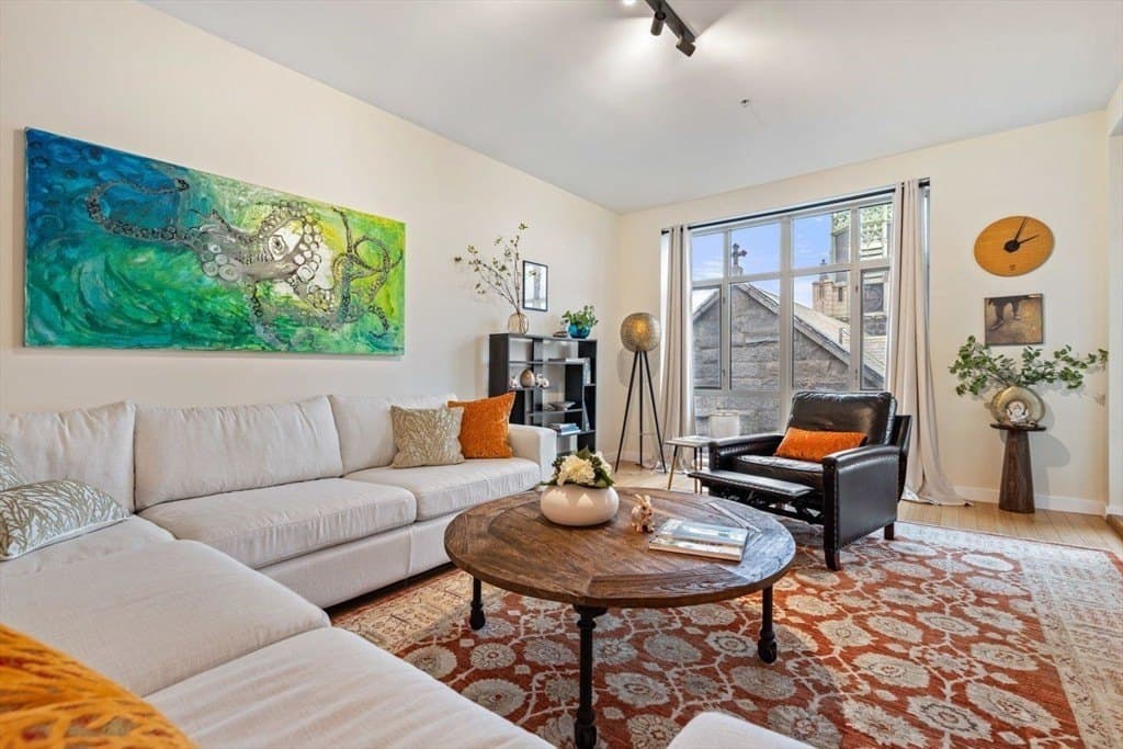 150 Dorchester Ave Apt 604