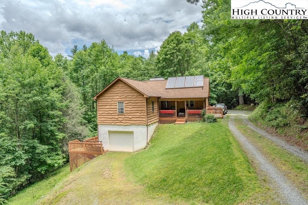 327 Mountain Flower Rd, Banner Elk