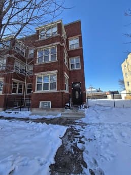 4828 S Indiana Ave Apt 201