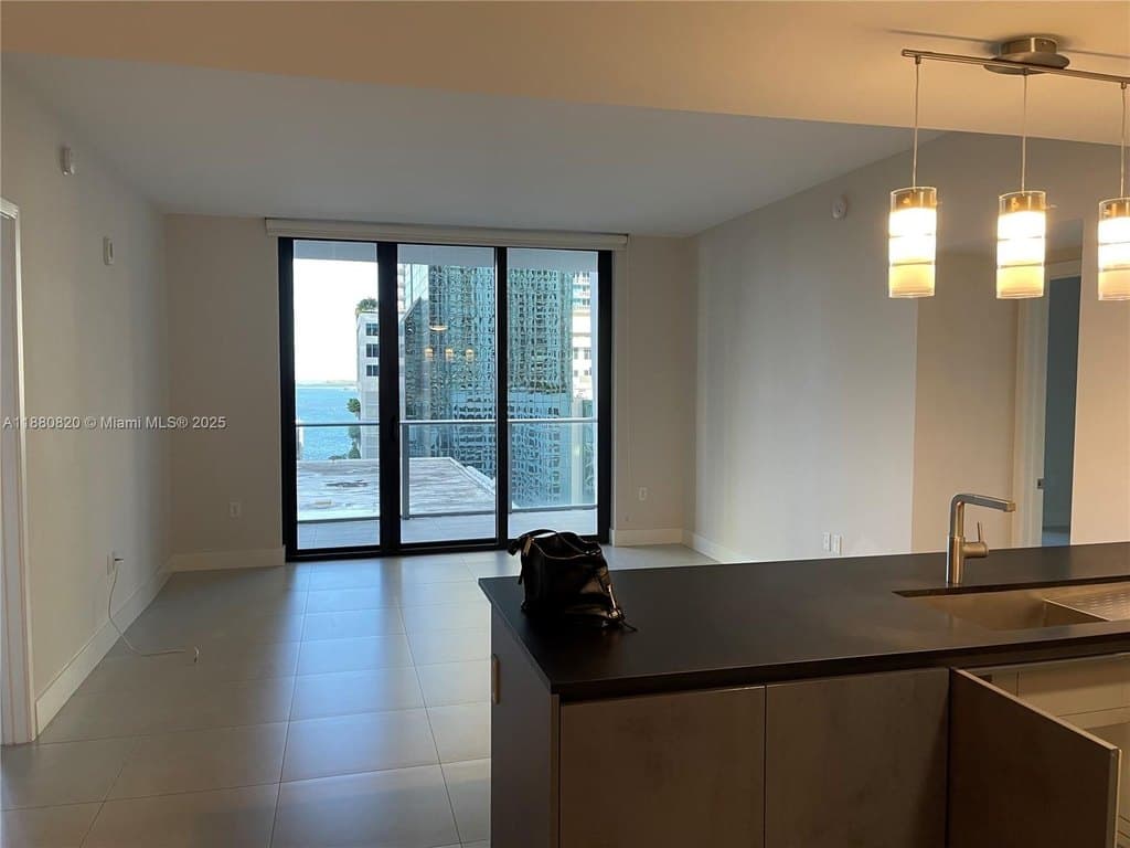 1010 Brickell Ave Unit 1504