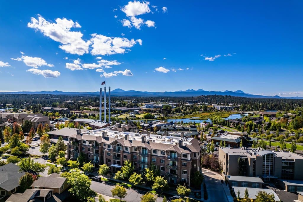 363 SW Bluff Dr Unit 402, Bend