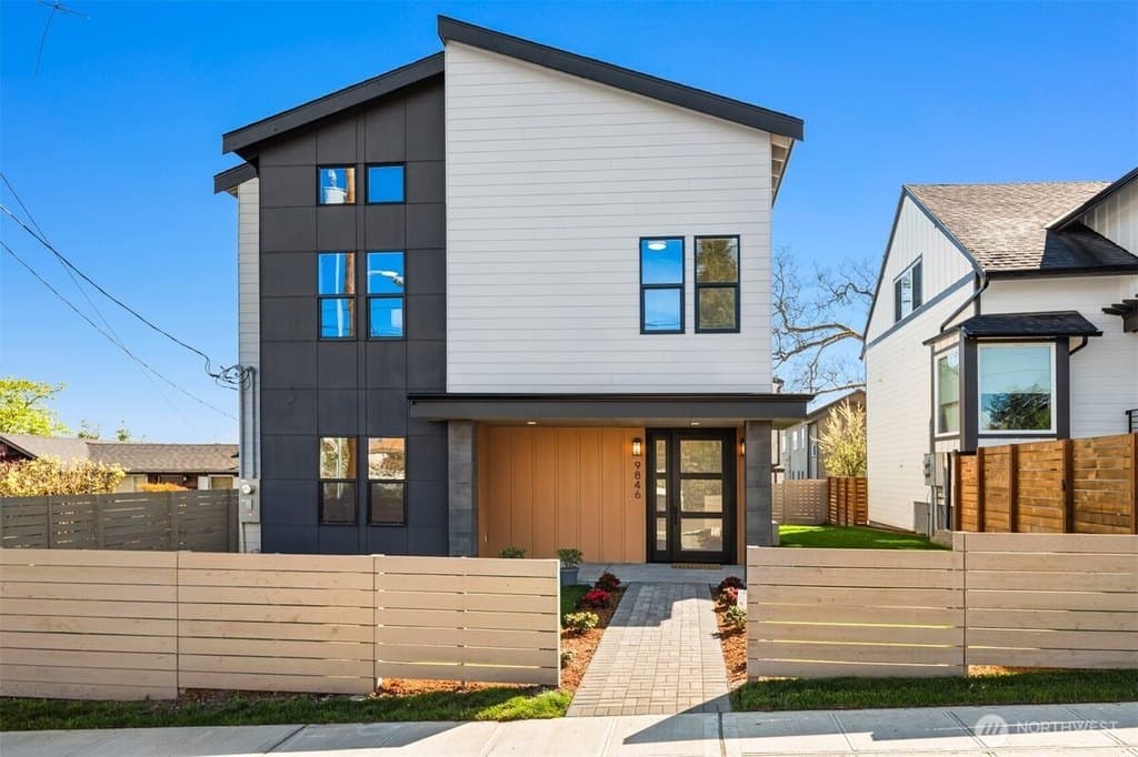 9846 62nd Ave S Unit 1, Seattle