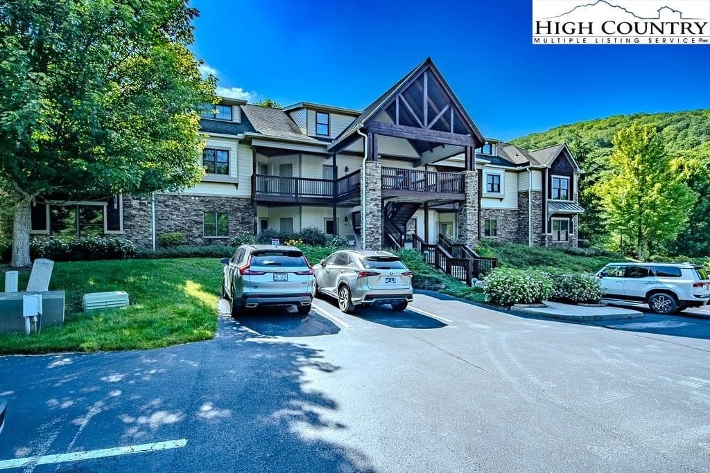 135-D Wapiti Way Unit 8D, Banner Elk