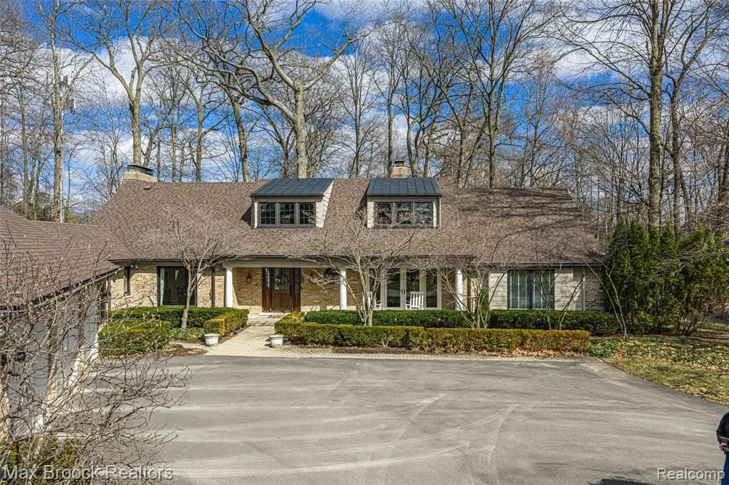 5275 Brookdale Rd, Bloomfield Hills
