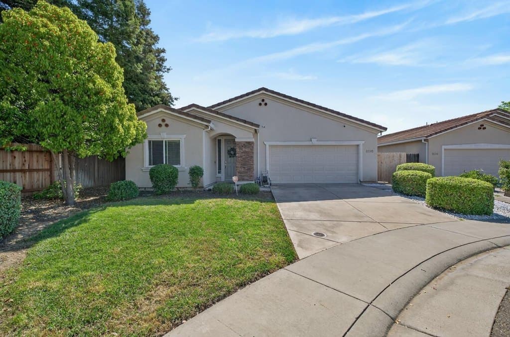 8598 New Valley Way, Sacramento