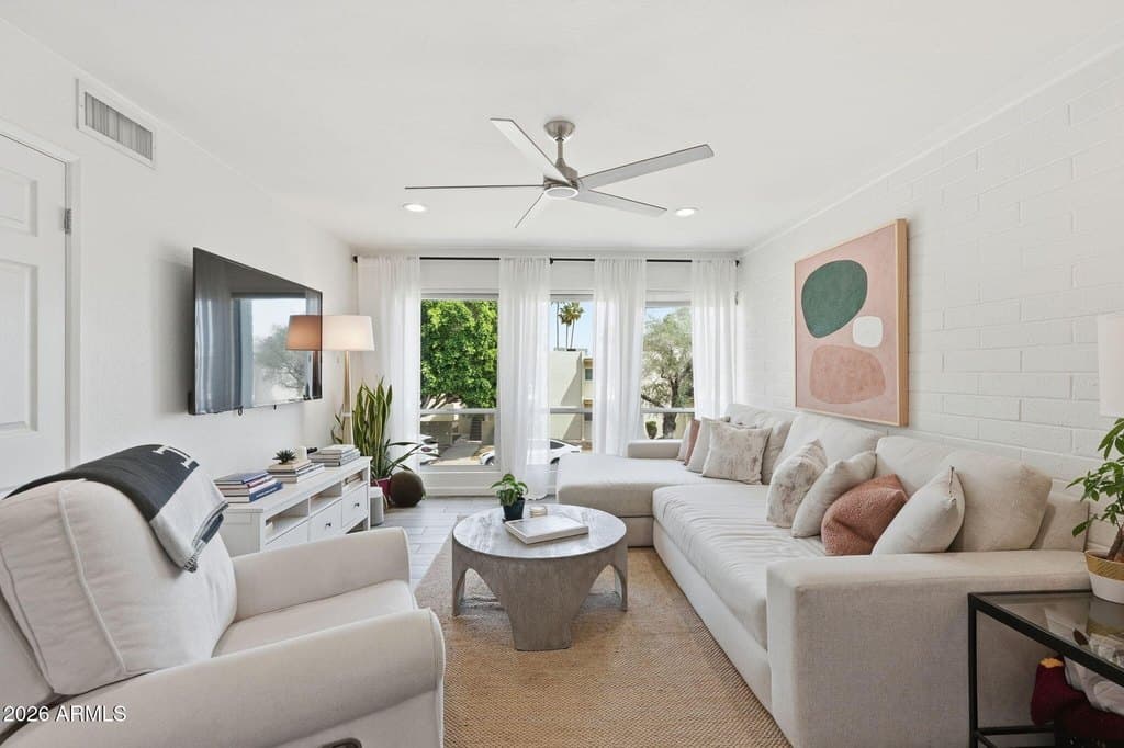 4916 N 73rd St Apt 4, Scottsdale