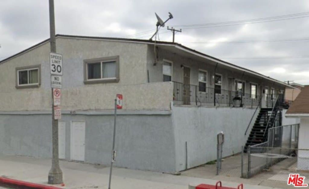 6110 Long Beach Blvd, Long Beach