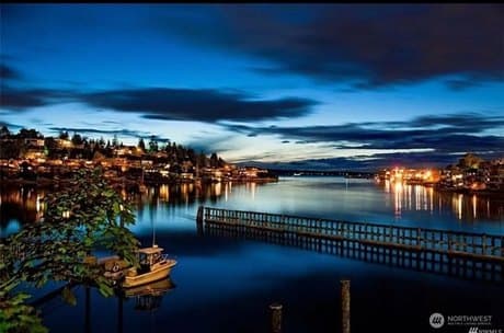 3510 W Commodore Way