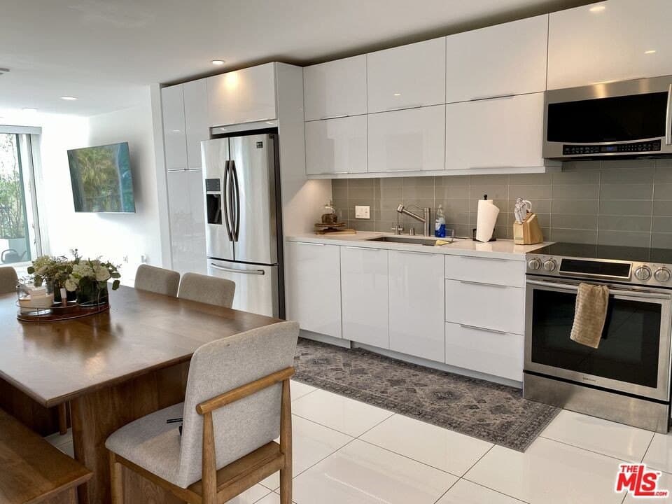 23901 Civic Center Way Apt 114, Malibu