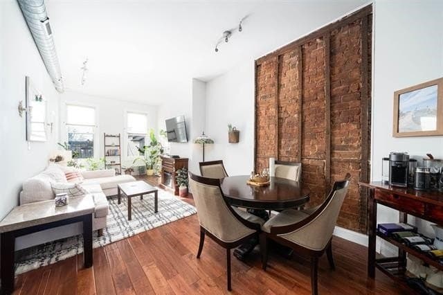 245 Griffith St Apt 2, Jersey City