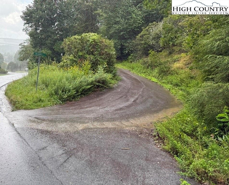 Hughes Rd, Blowing Rock