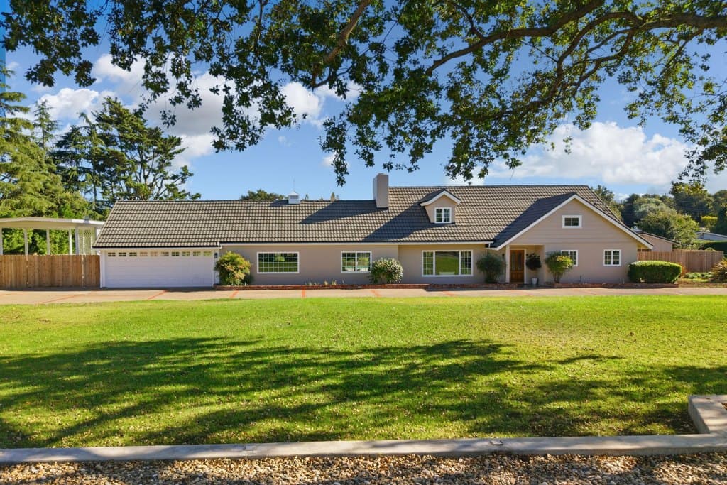 2385 Janin Pl, Solvang