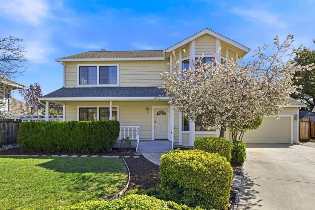 952 Vernie Ct, Cupertino
