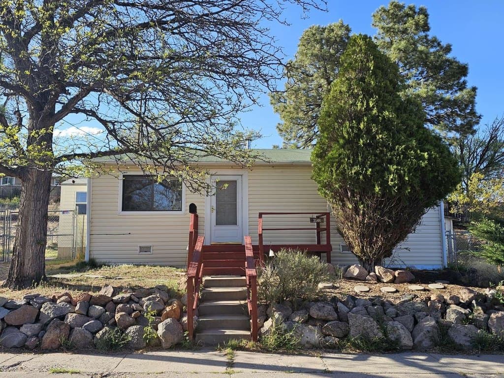 3546 Questa Dr, Los Alamos