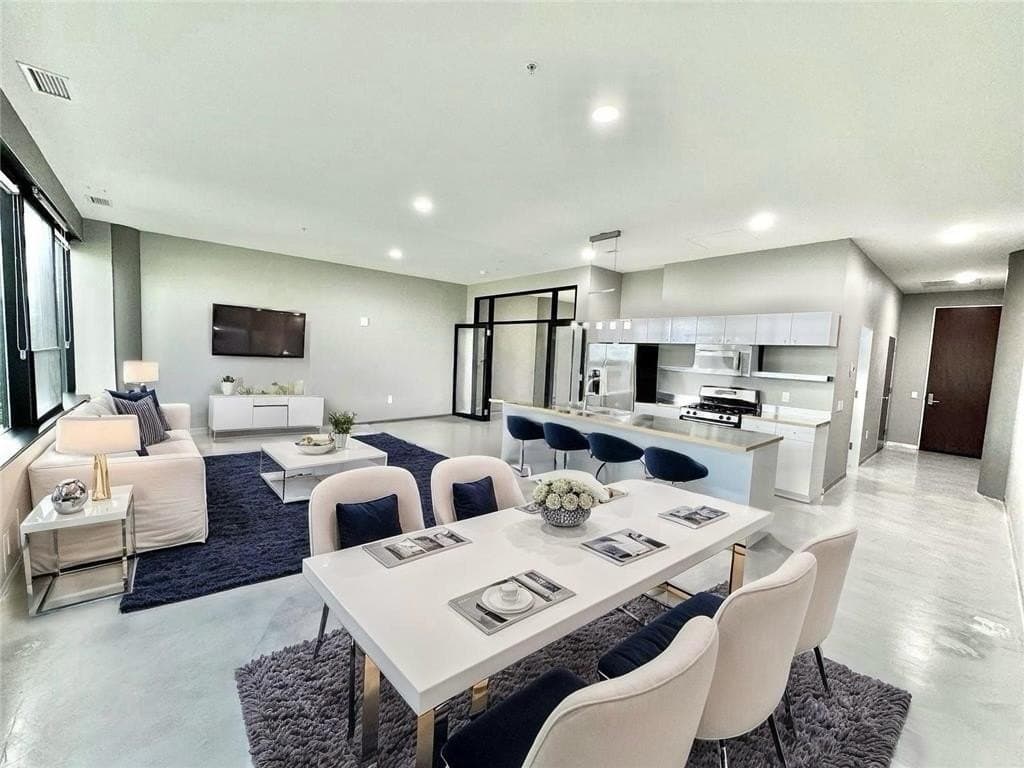 5601 Smetana Dr Unit 407, Minnetonka