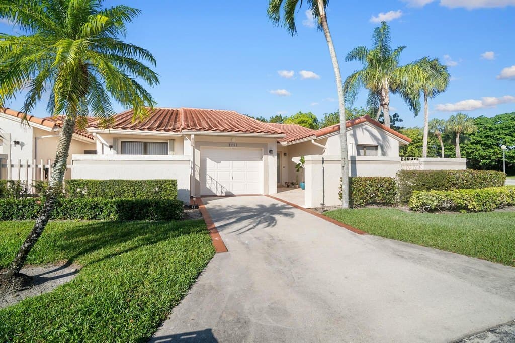 19961 Mona Cir, Boca Raton